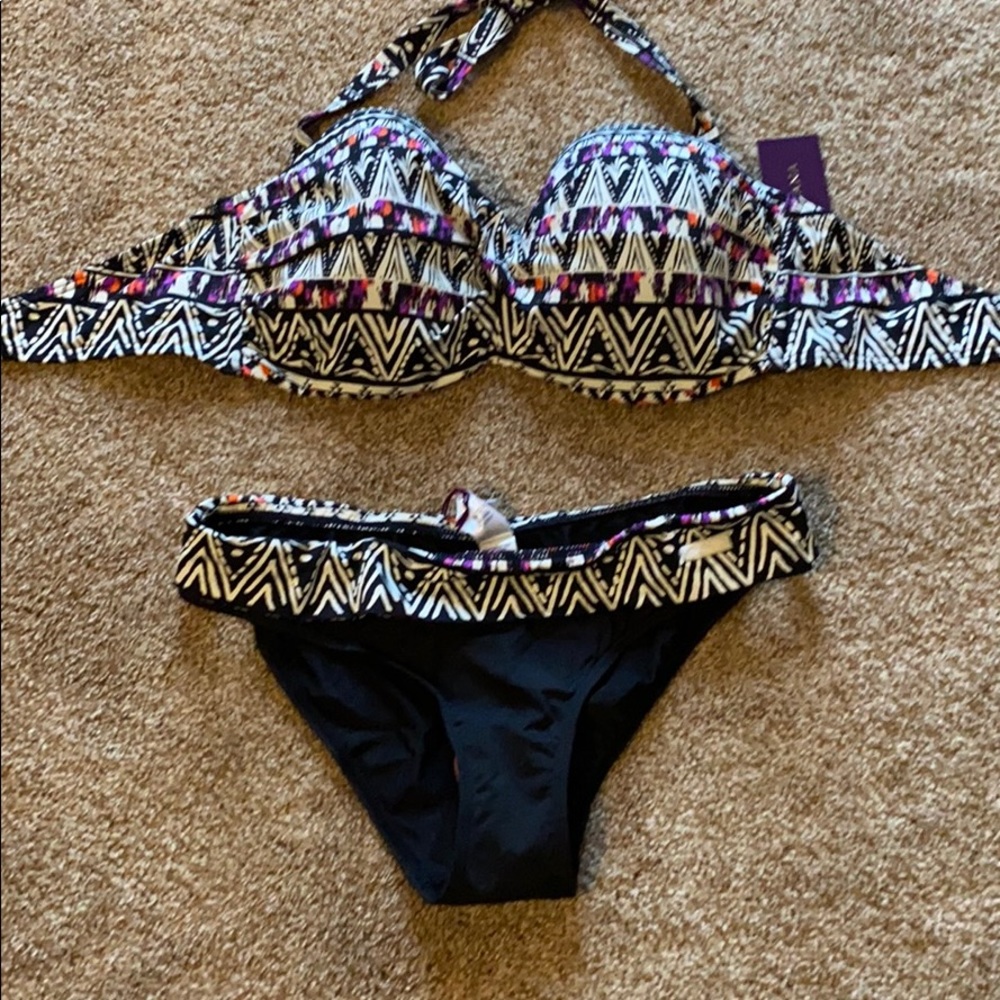 Ladcana bikini never been worn